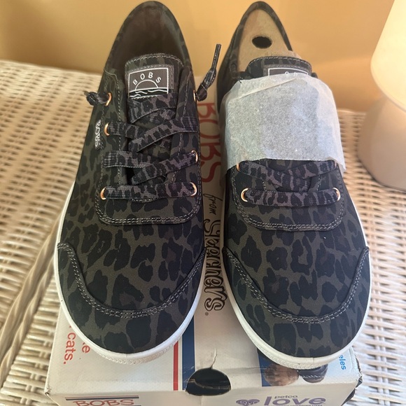 BOBS by sketchers Black Leopard Print Sneakers - Picture 5 of 9